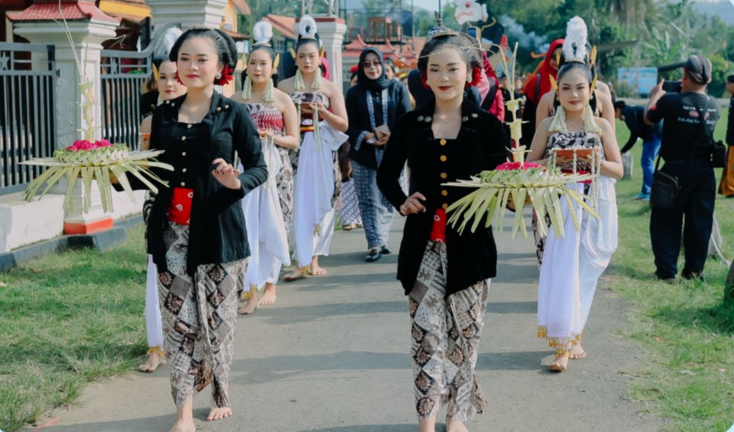 Festival Culture Penjamasan Jimat